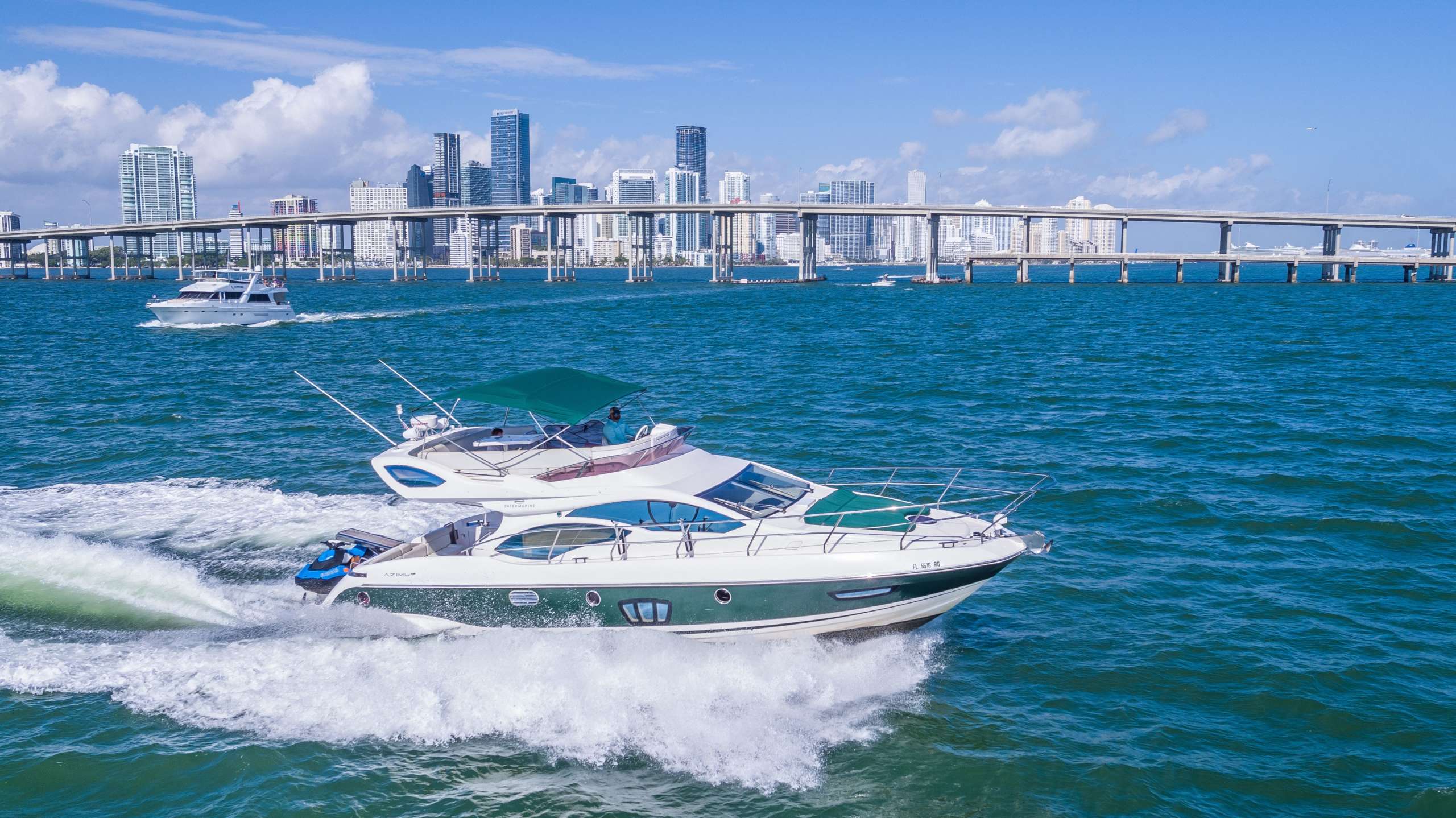 50' Azimut w 1 Hour Jetski - Yacht Dudes